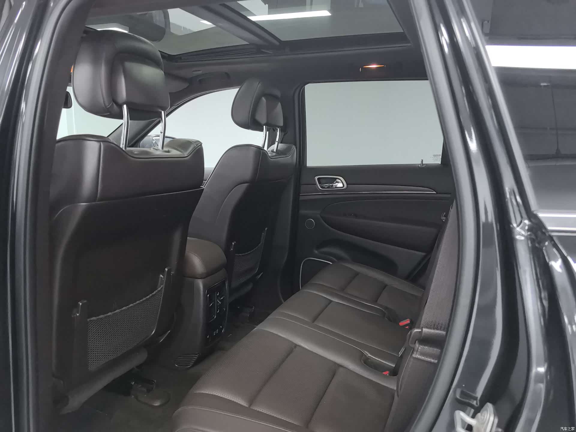 Jeep Grand Cherokee, 2015 6