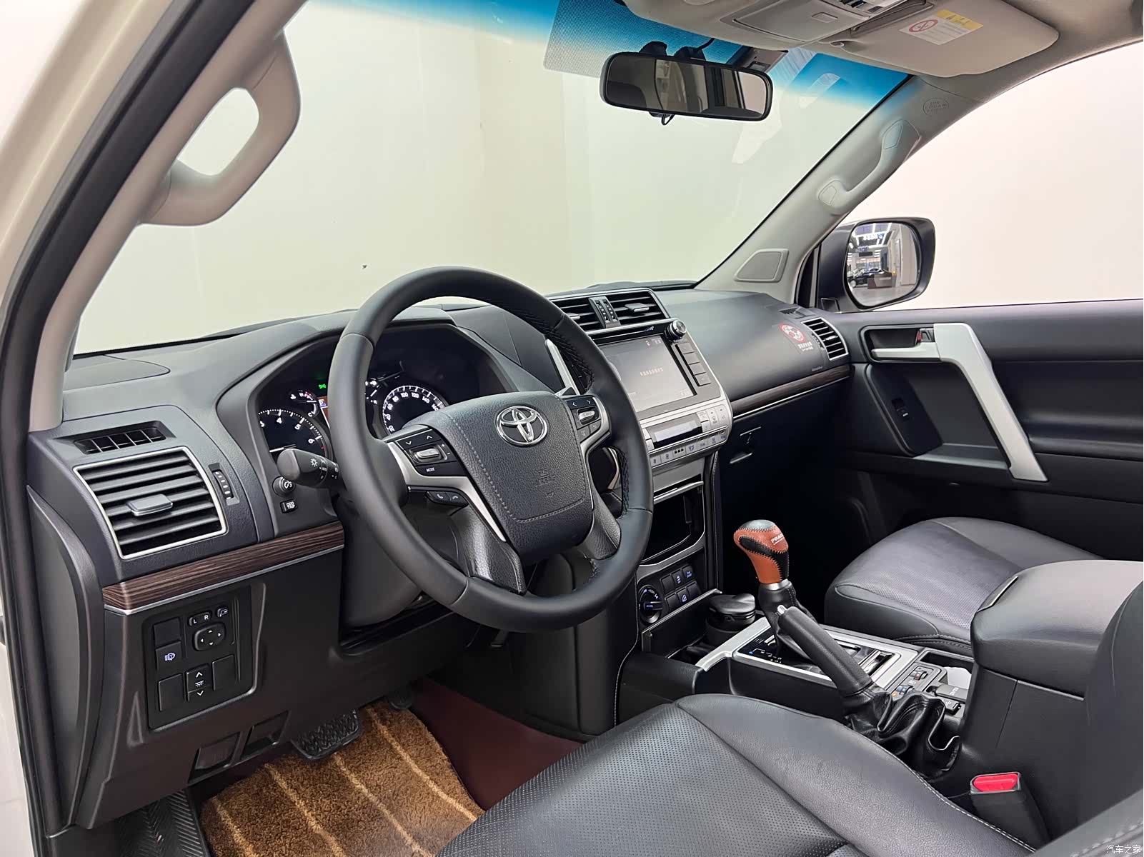 Toyota Prado, 2020 15