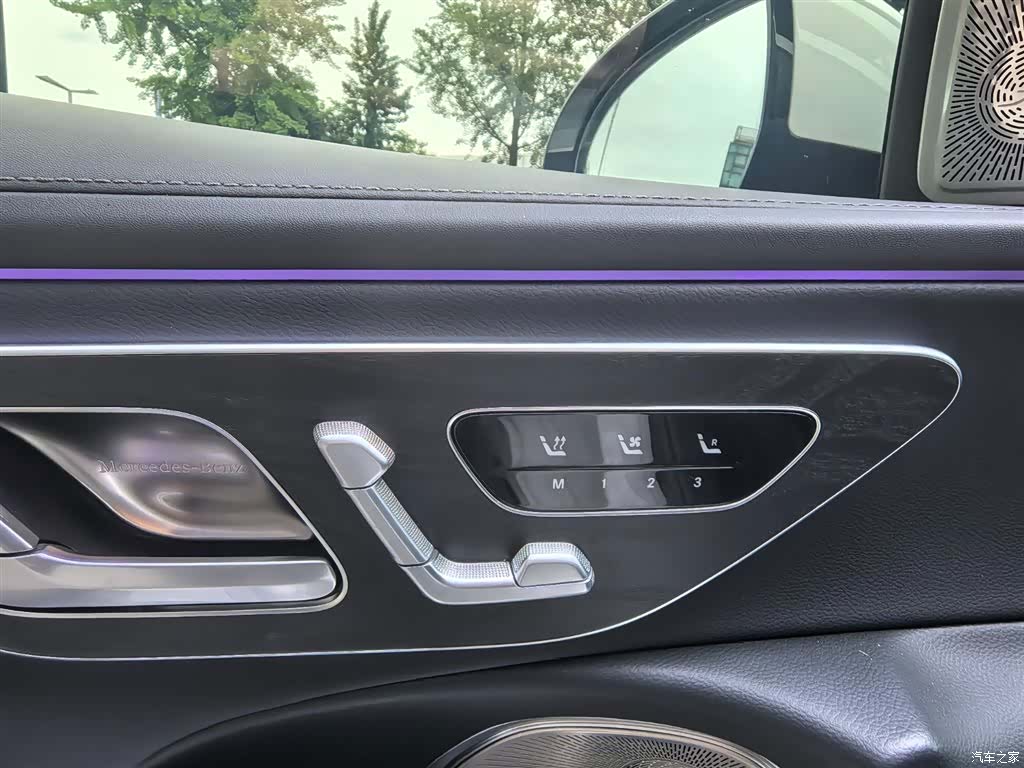 Mercedes-Benz E-Class, 2024 18
