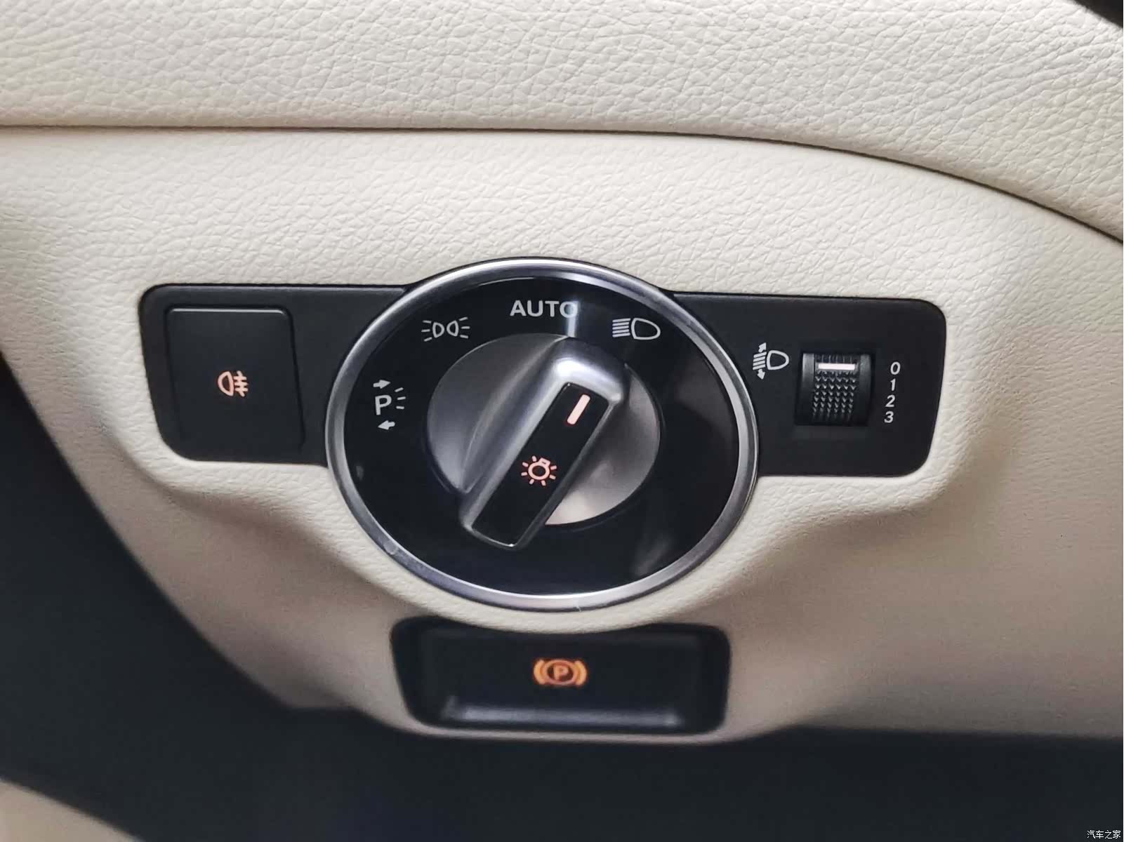 Mercedes-Benz GLA, 2017 14