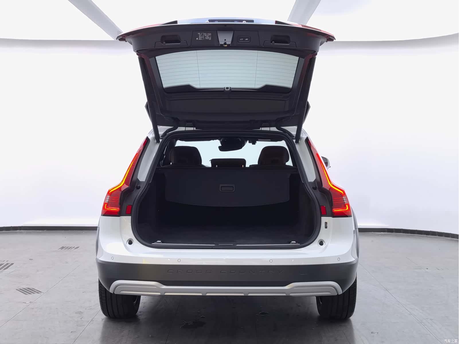 Volvo V90, 2021 13