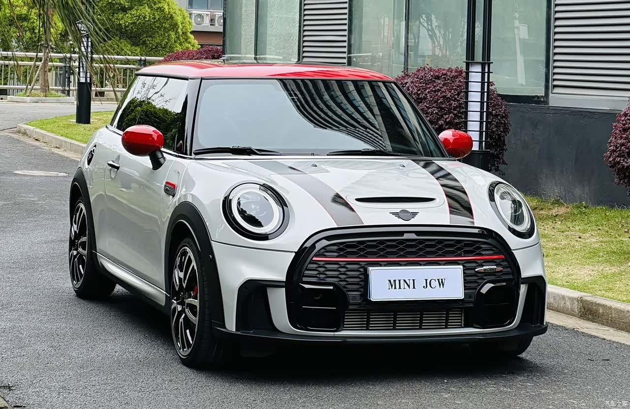 Mini Cooper, 2022 3