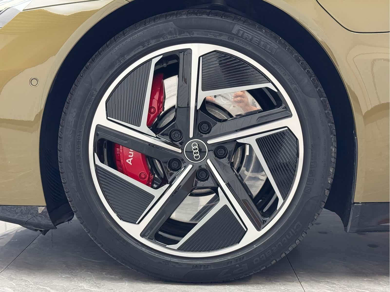 Audi e-tron, 2023 22