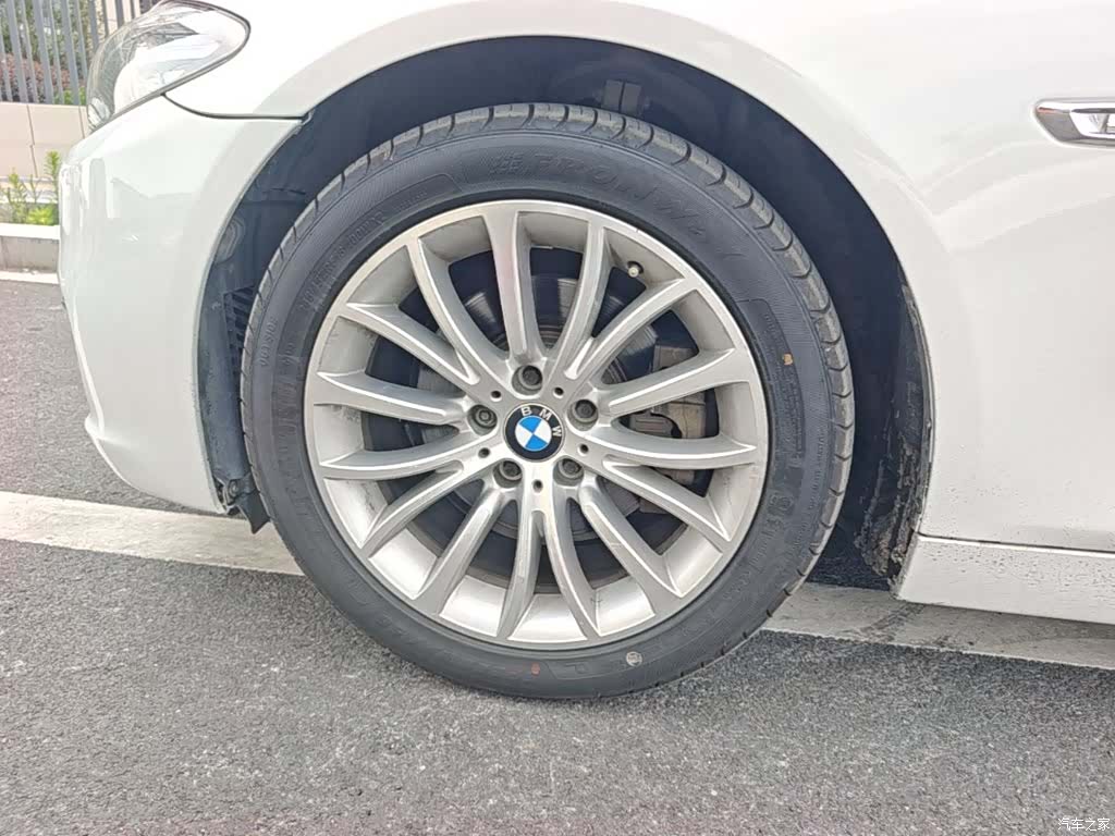 BMW 5 Series, 2015 23