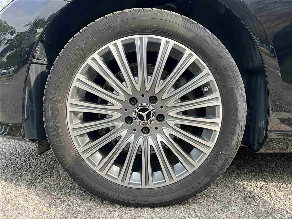 Mercedes-Benz E-Class, 2022 32