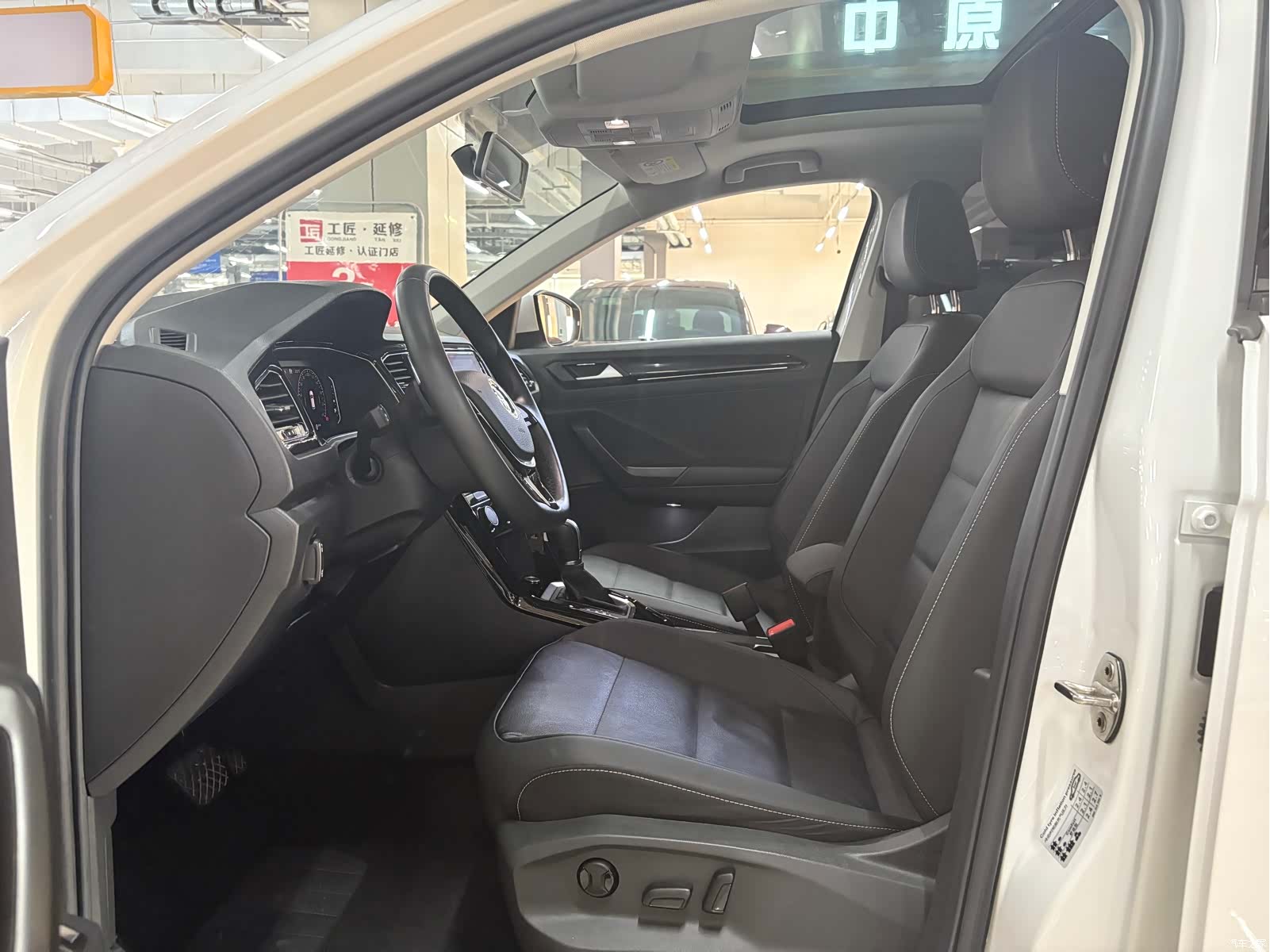 Volkswagen T-ROC, 2022 7