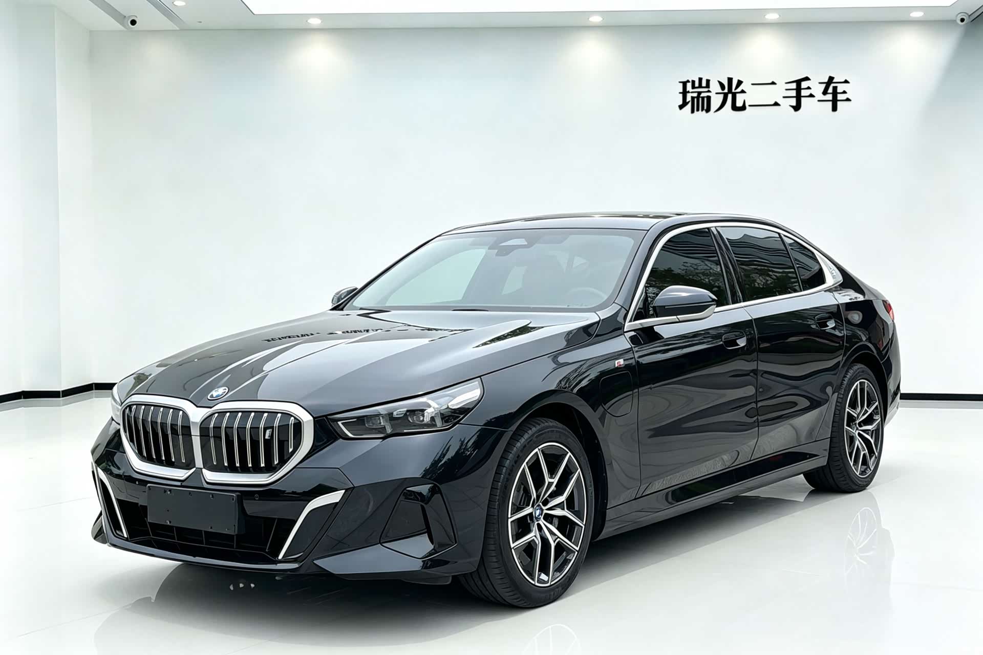 BMW i5, 2025 1