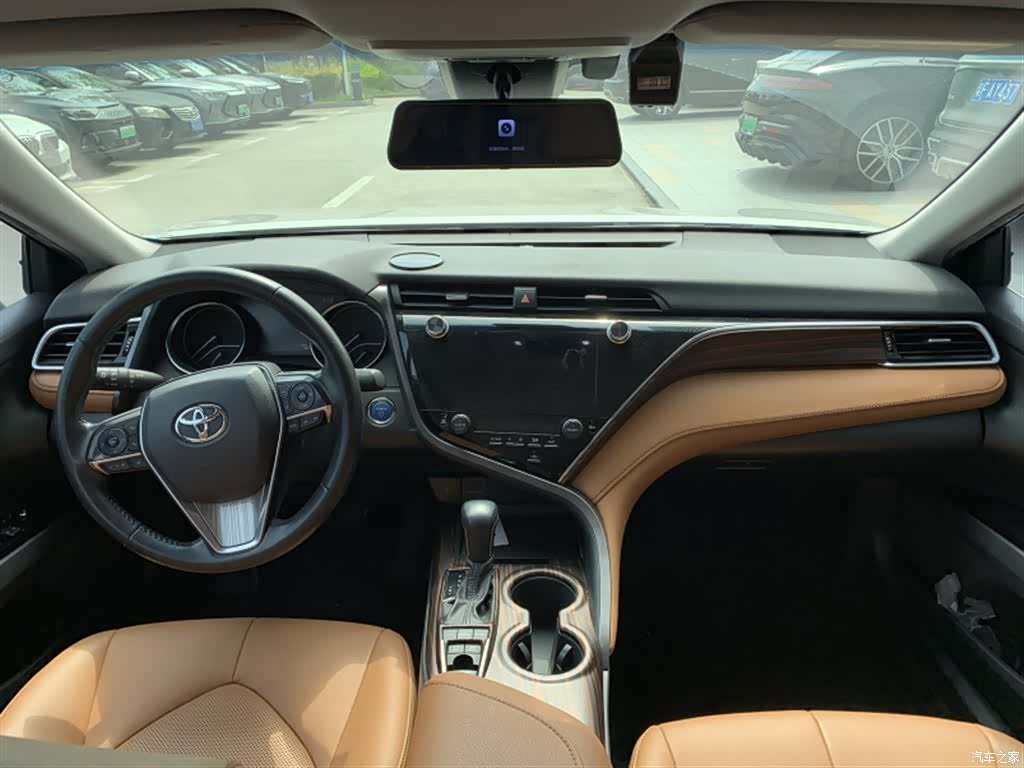 Toyota Camry, 2020 6
