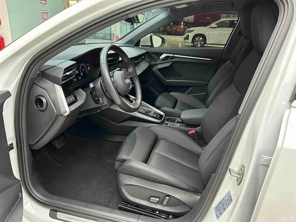 Audi A3, 2023 10