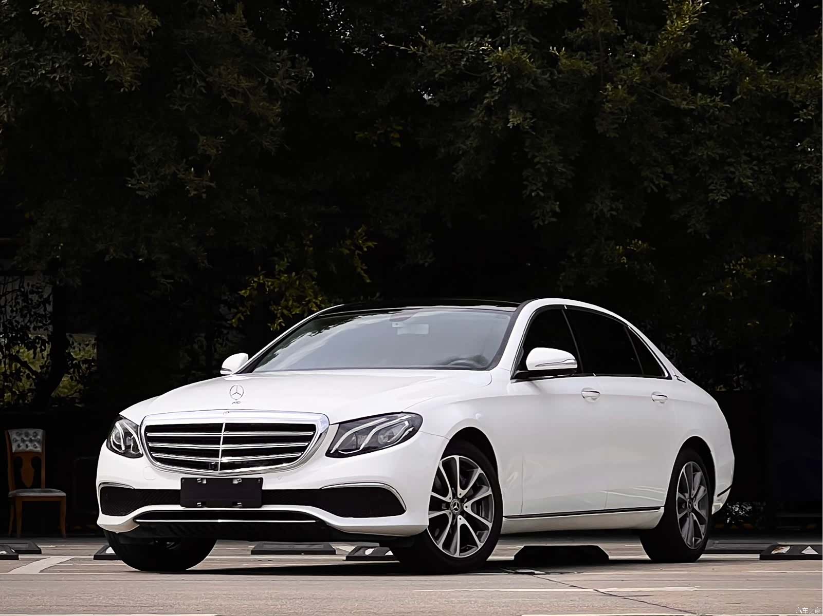 Mercedes-Benz E-Class, 2018 1