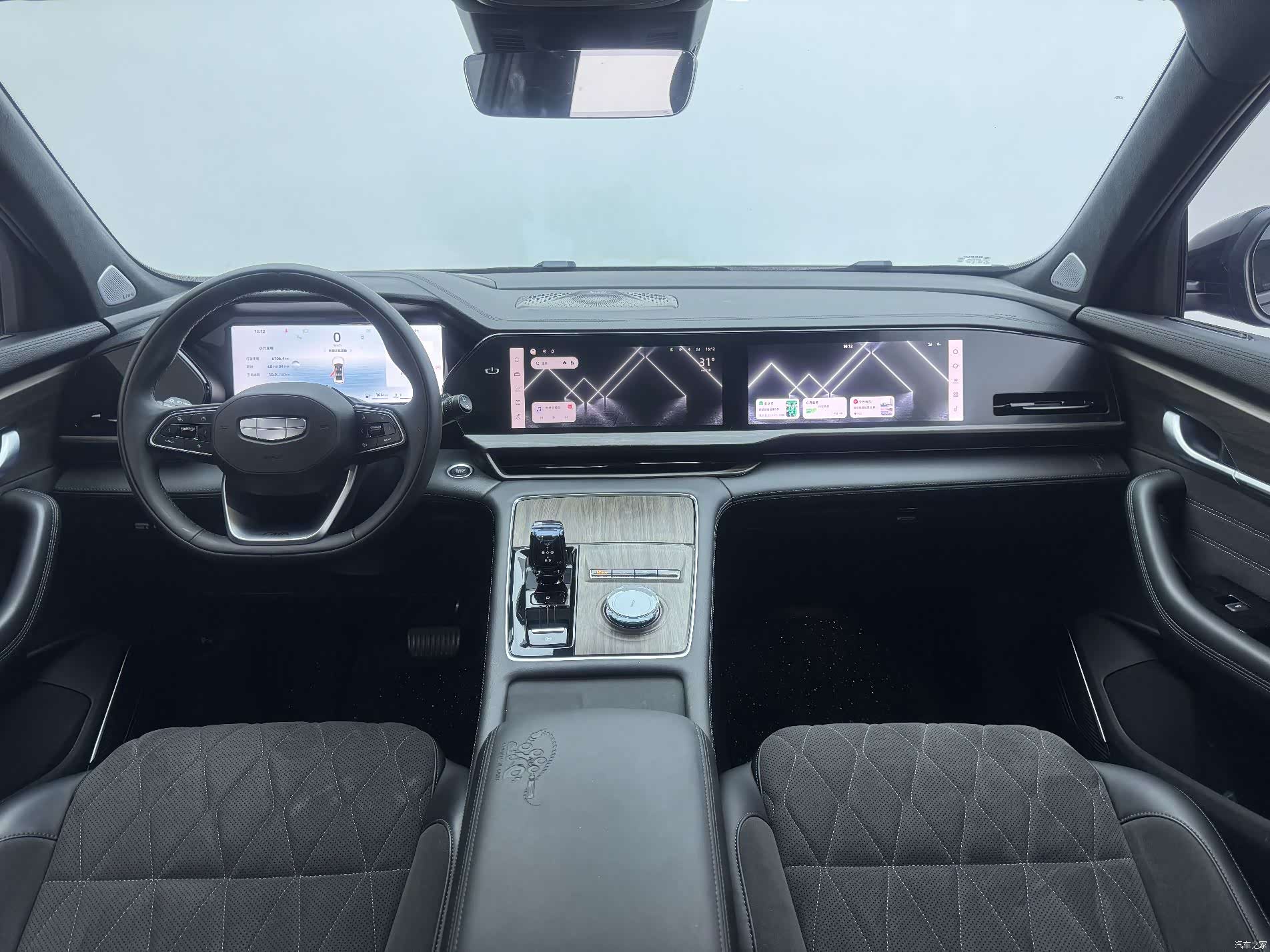Geely Xingyue L, 2025 4