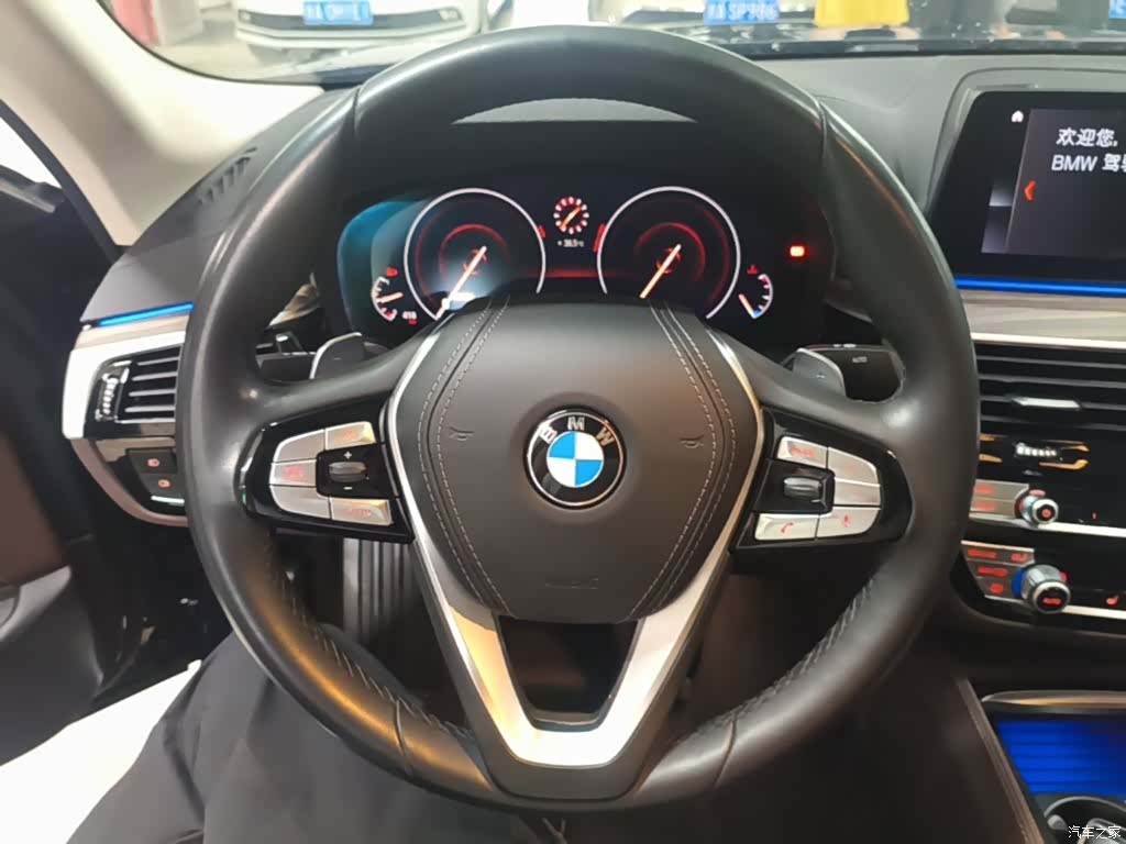 BMW 5 Series, 2019 11