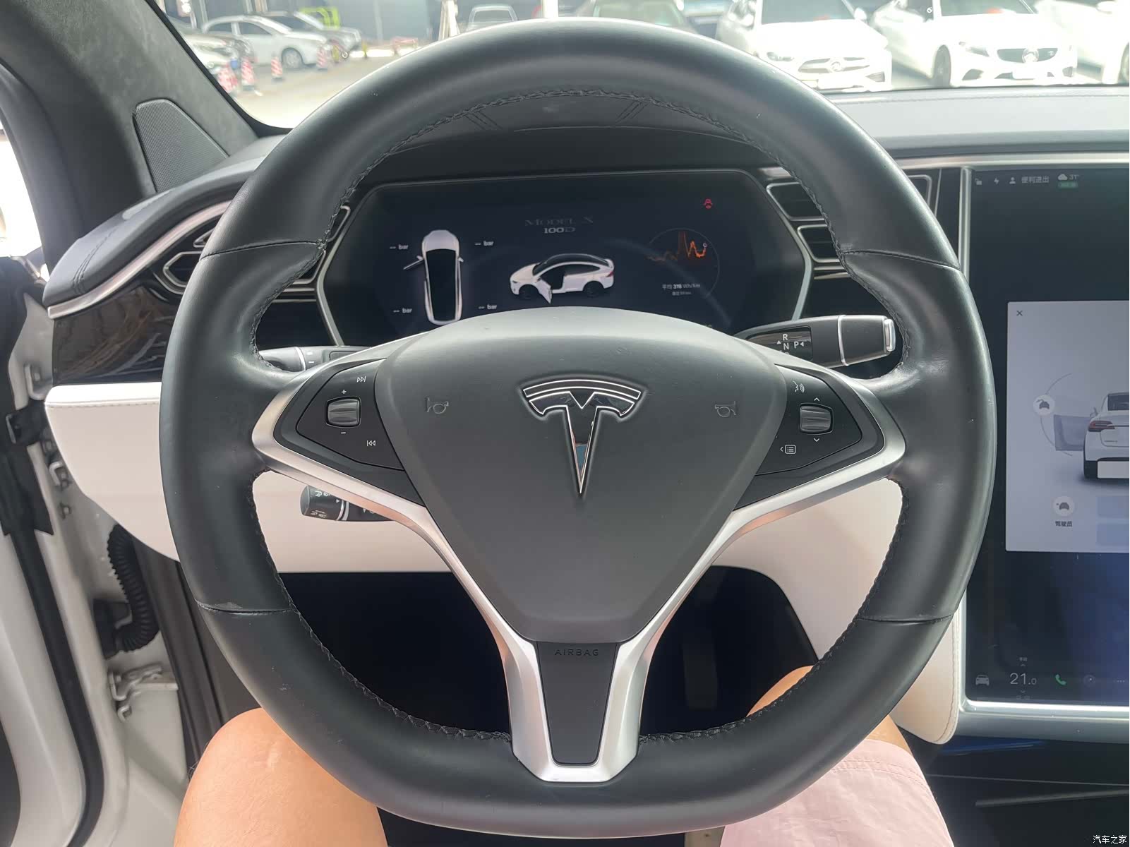 Tesla Model X, 2017 10