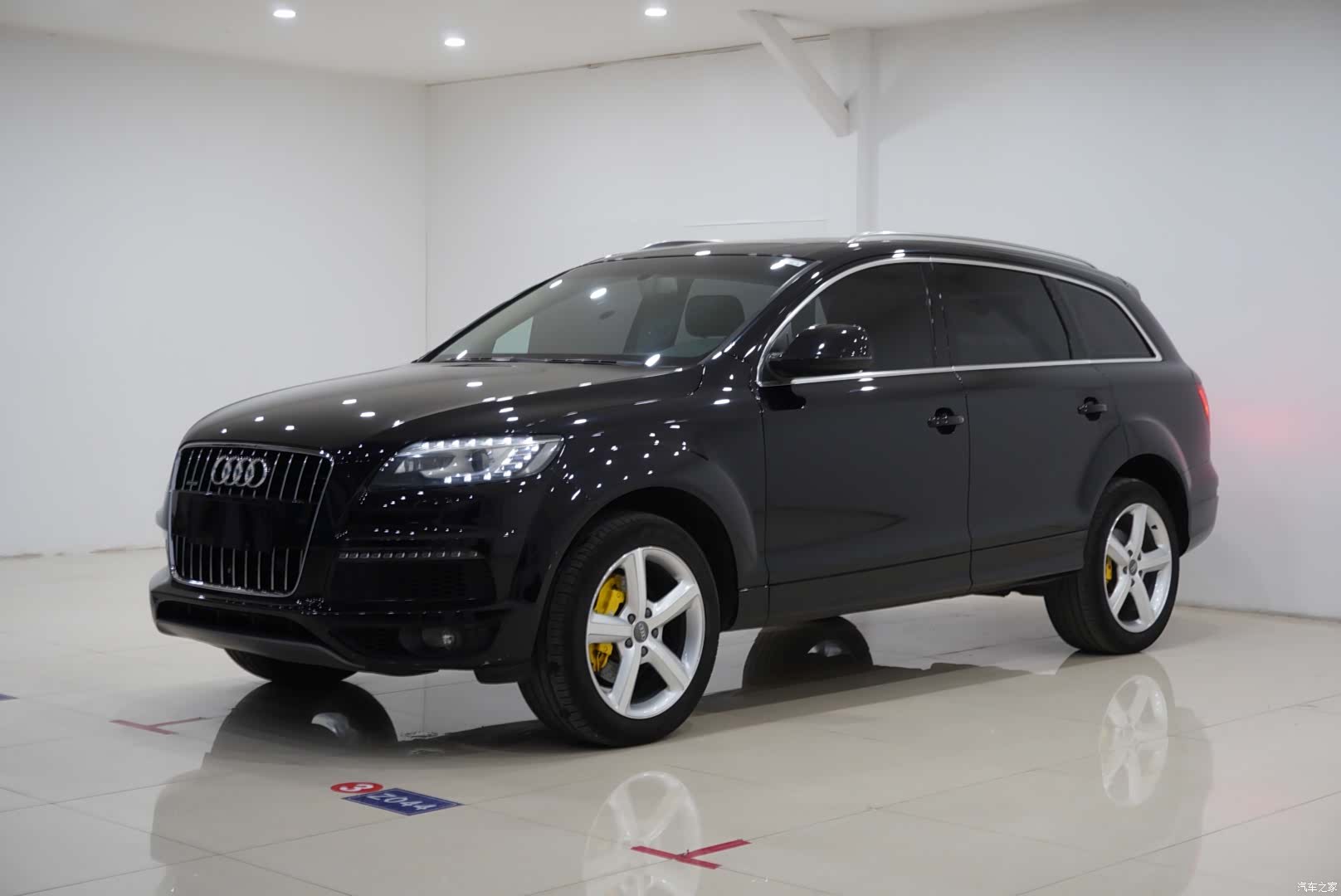 Audi Q7, 2015 1