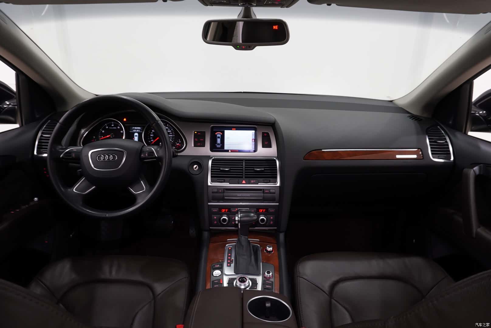 Audi Q7, 2015 9