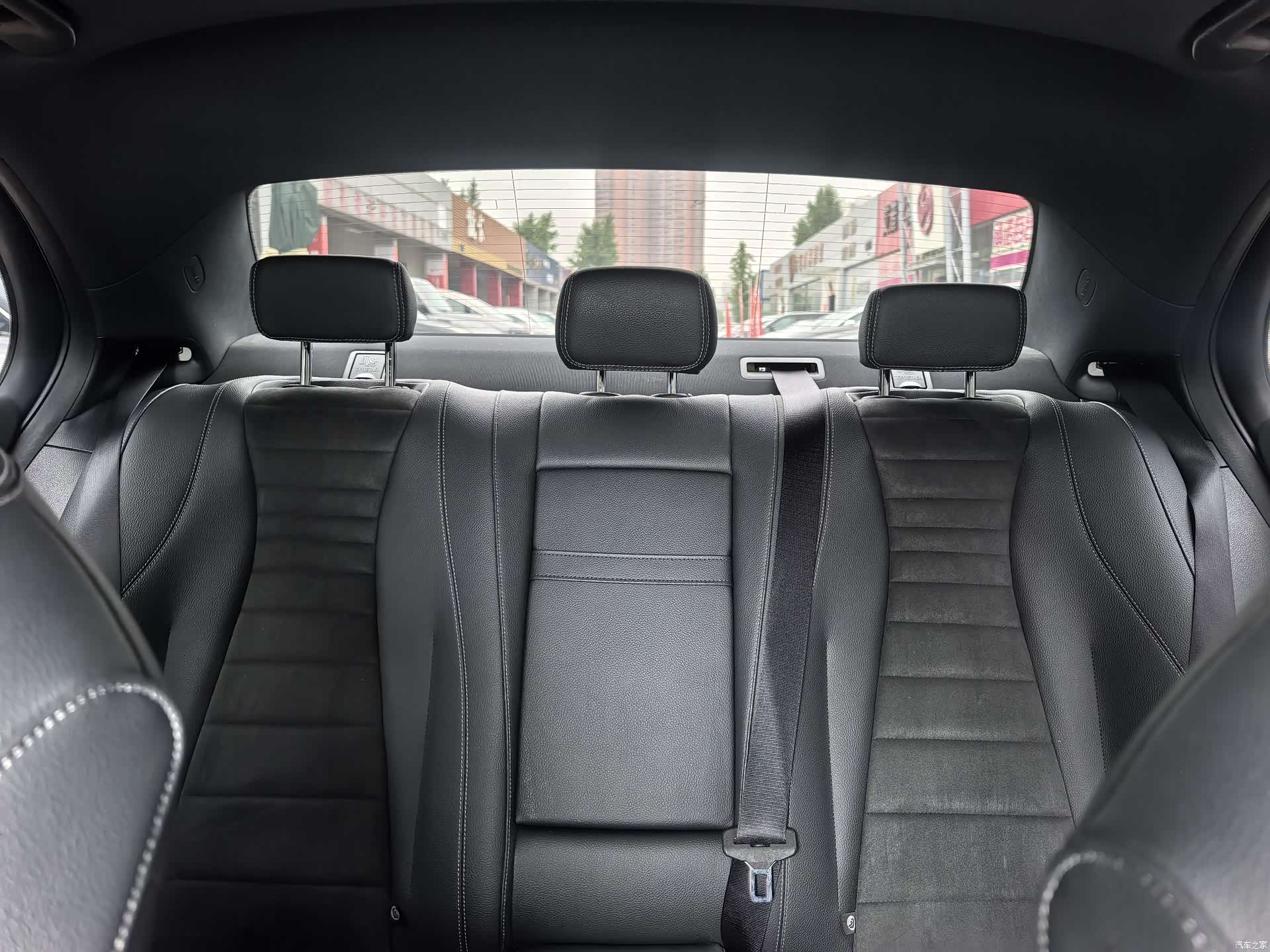 Mercedes-Benz E-Class, 2017 13