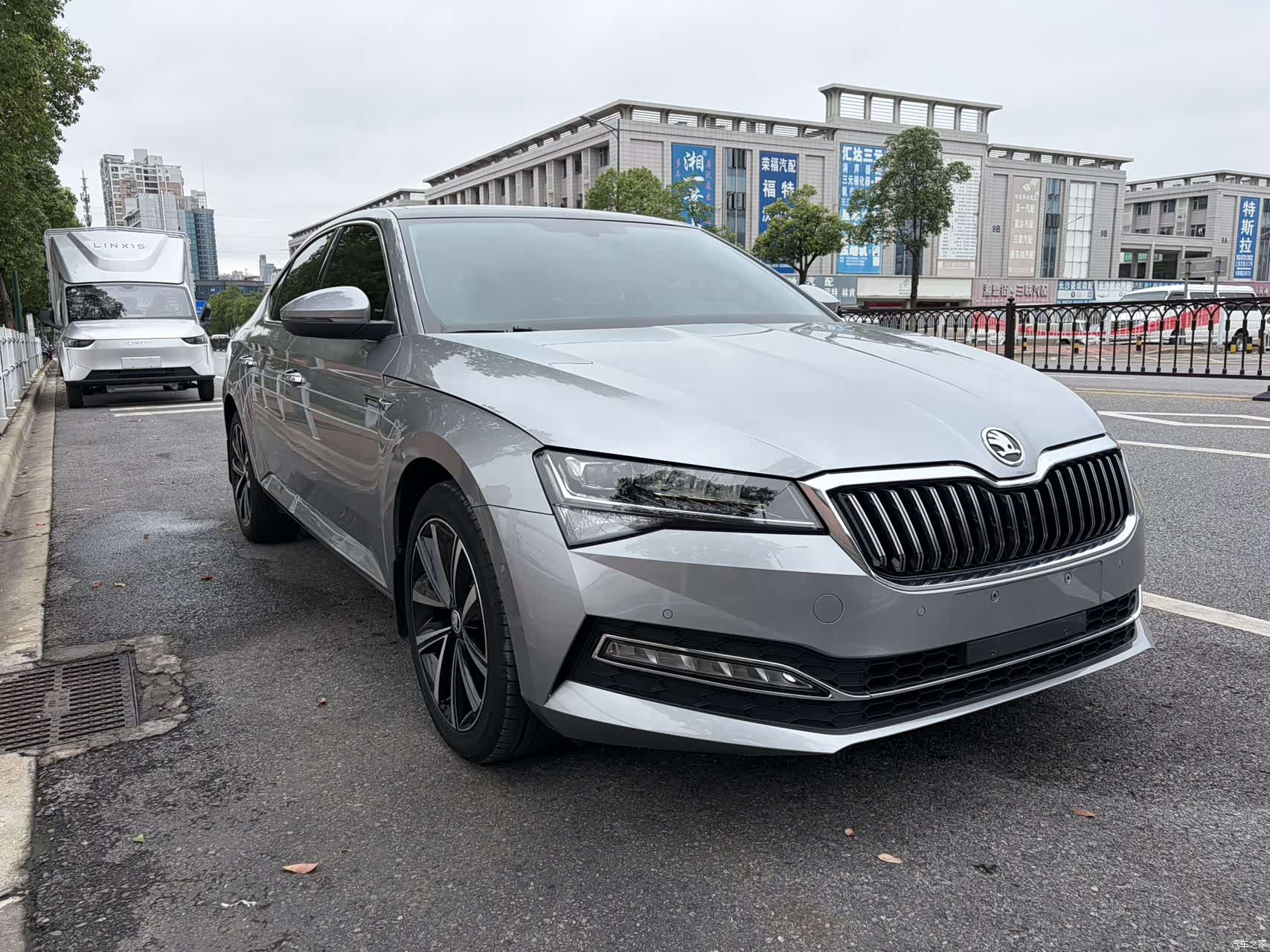 Skoda Superb, 2023 2