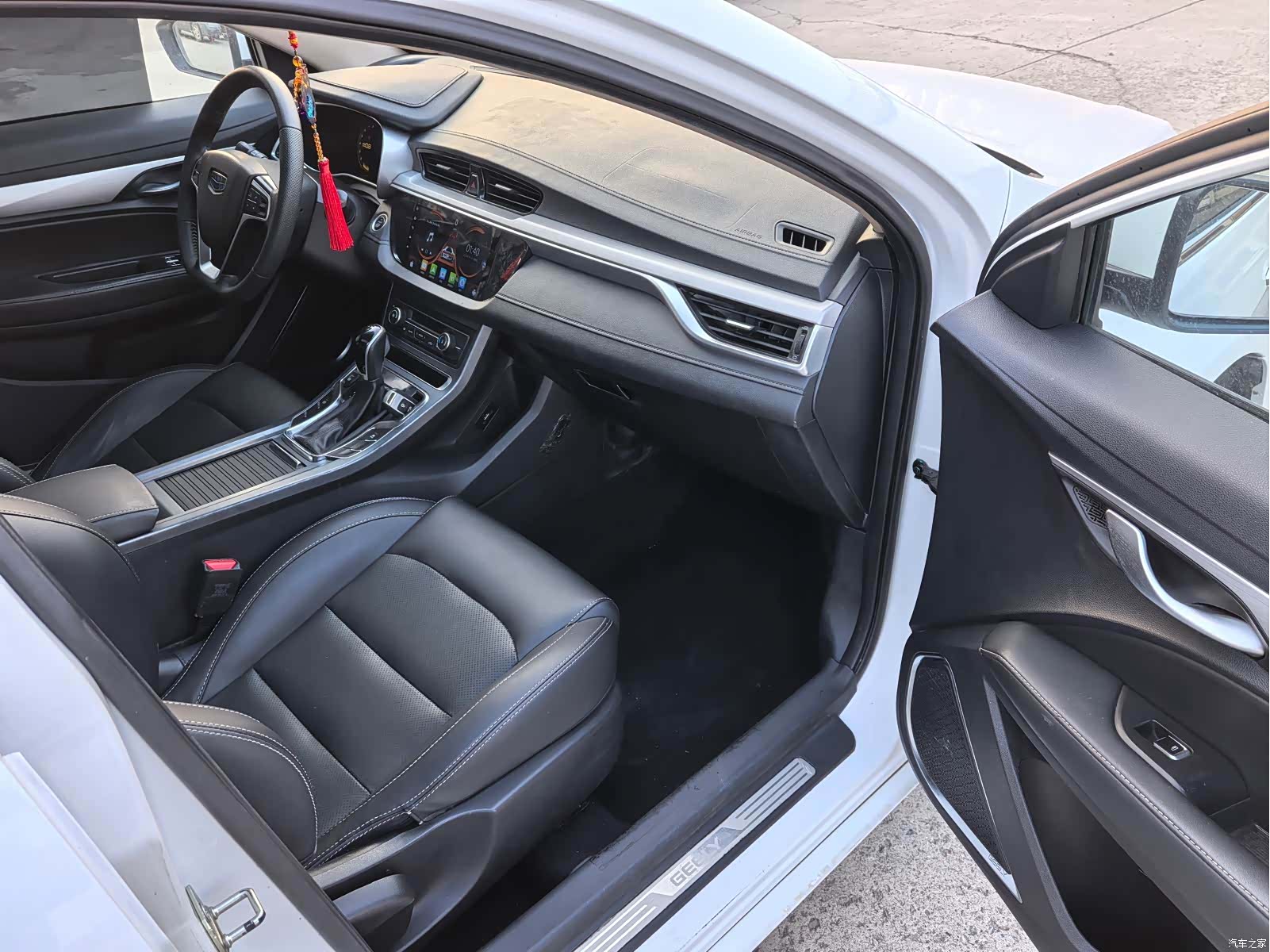 Geely Emgrand, 2018 13