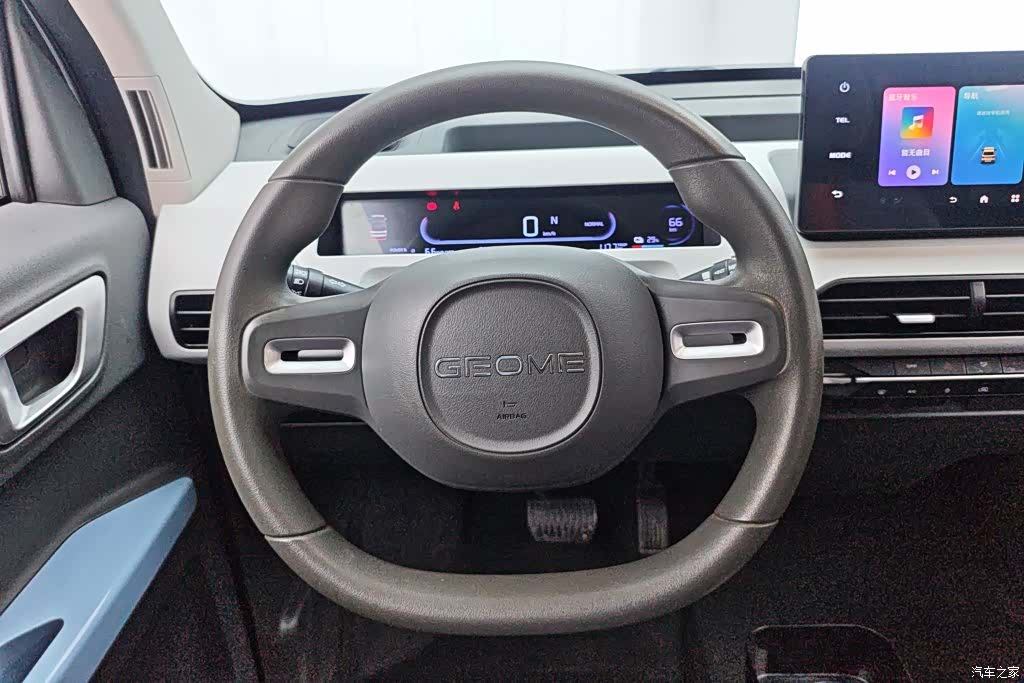 Geely Panda, 2023 15