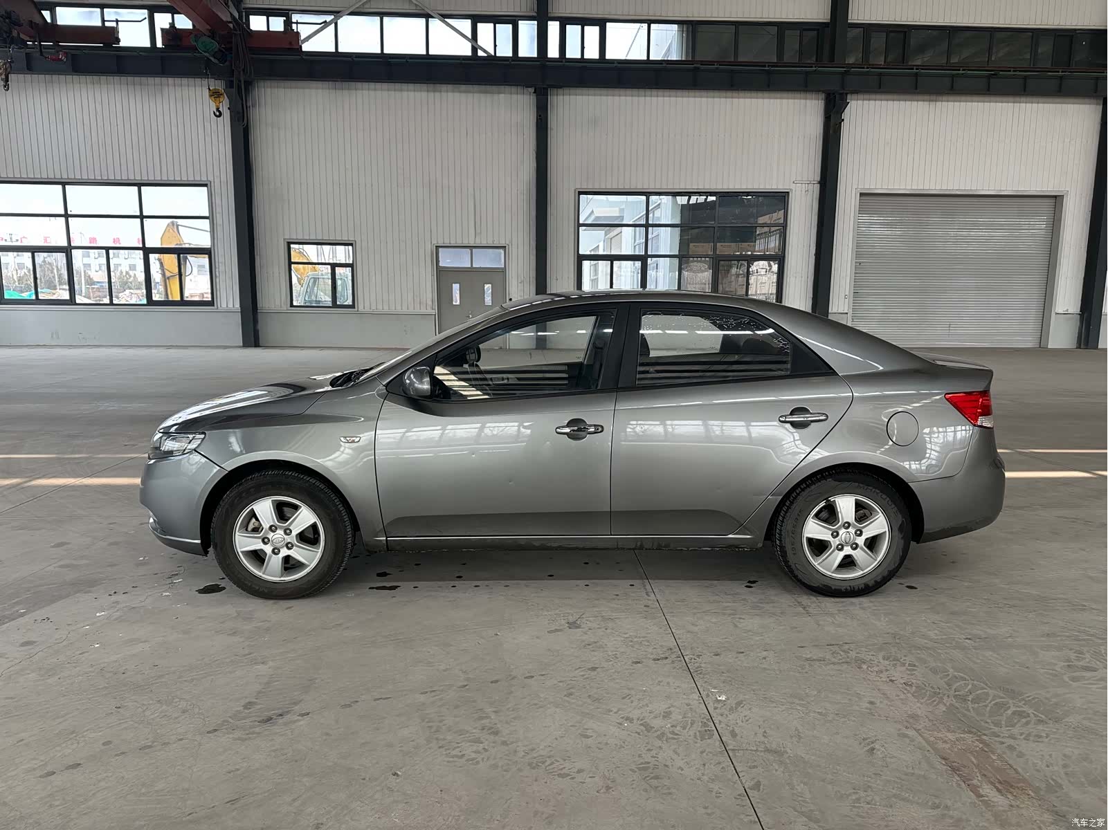 Kia GL, 2011 8