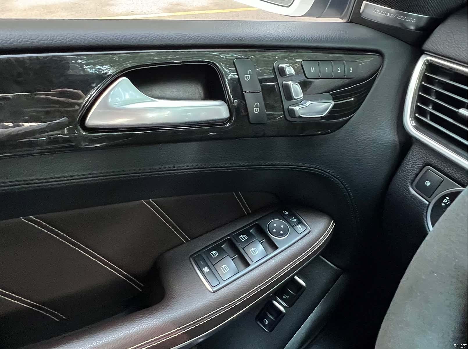 Mercedes-Benz GLS, 2019 14