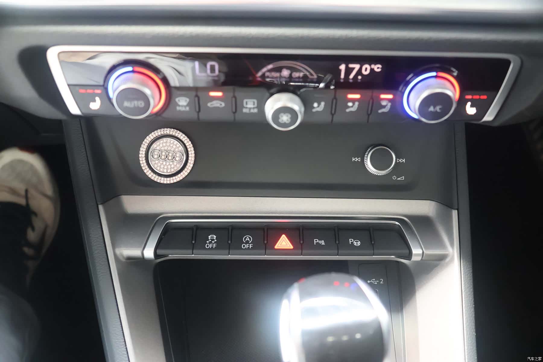 Audi Q3, 2022 12