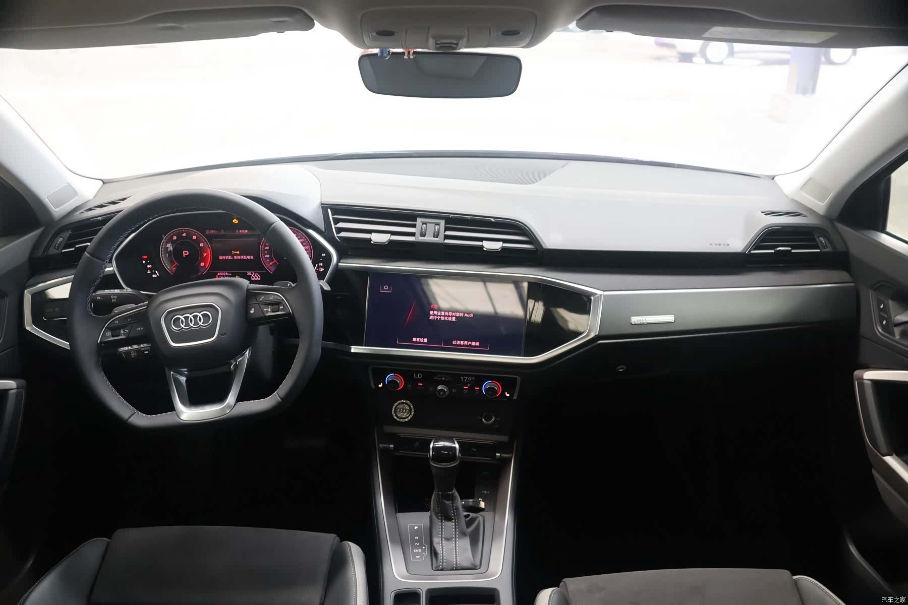 Audi Q3, 2022 10