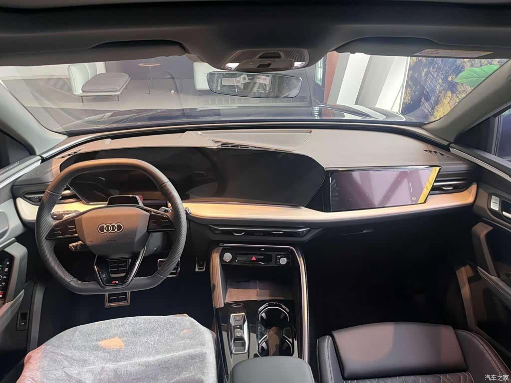 Audi Q5L, 2026 4