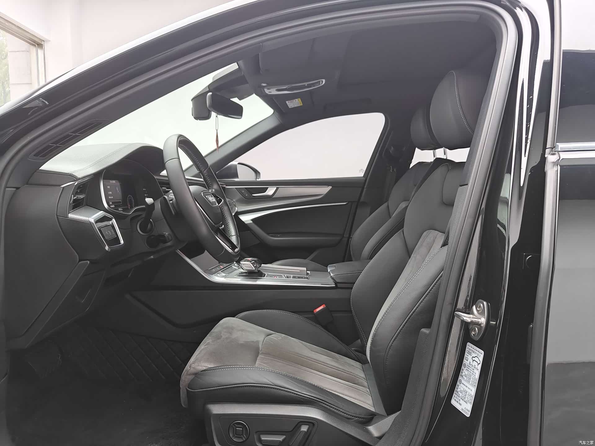 Audi A6L, 2020 9