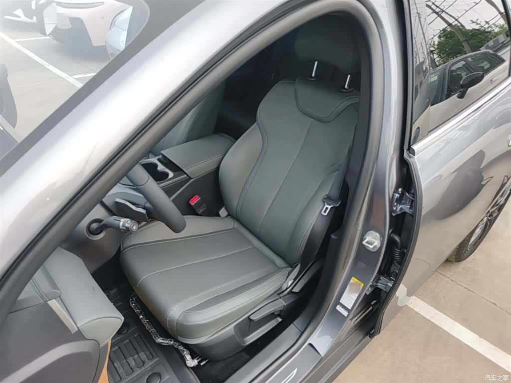 BYD Qin, 2025 15