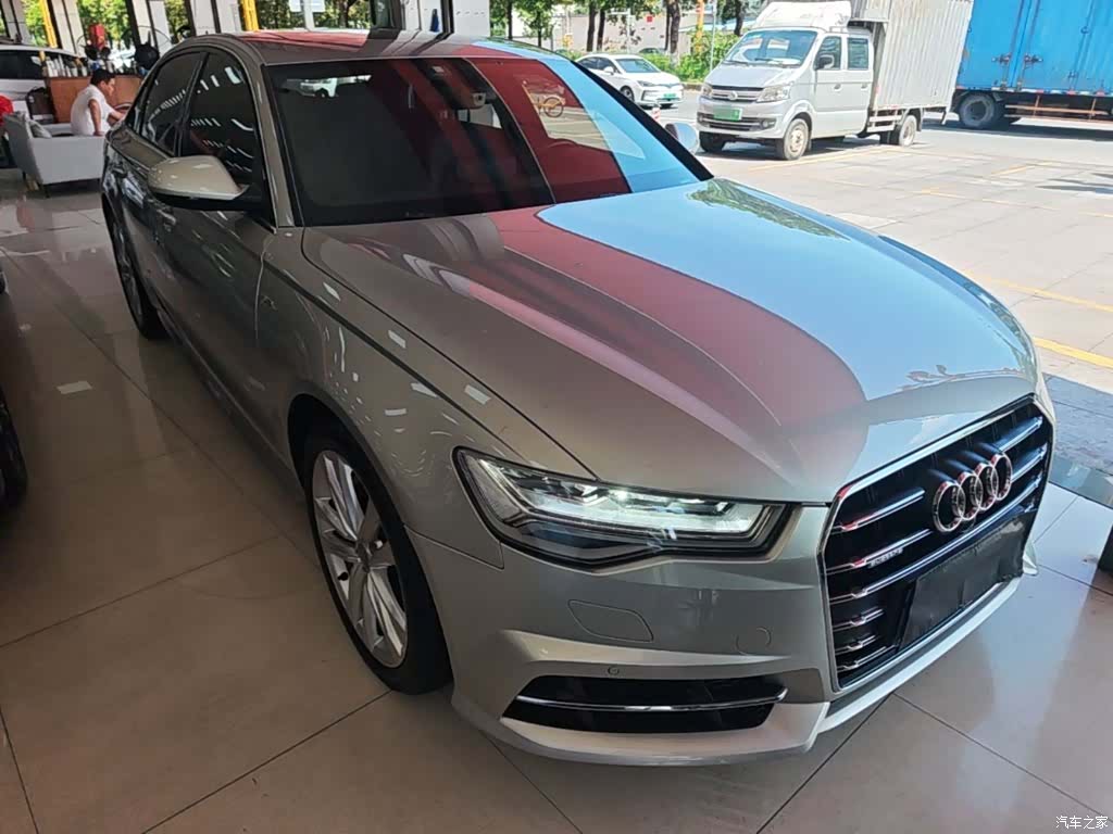 Audi A6L, 2018 4