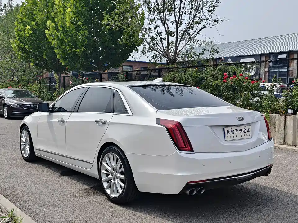 Cadillac CT6