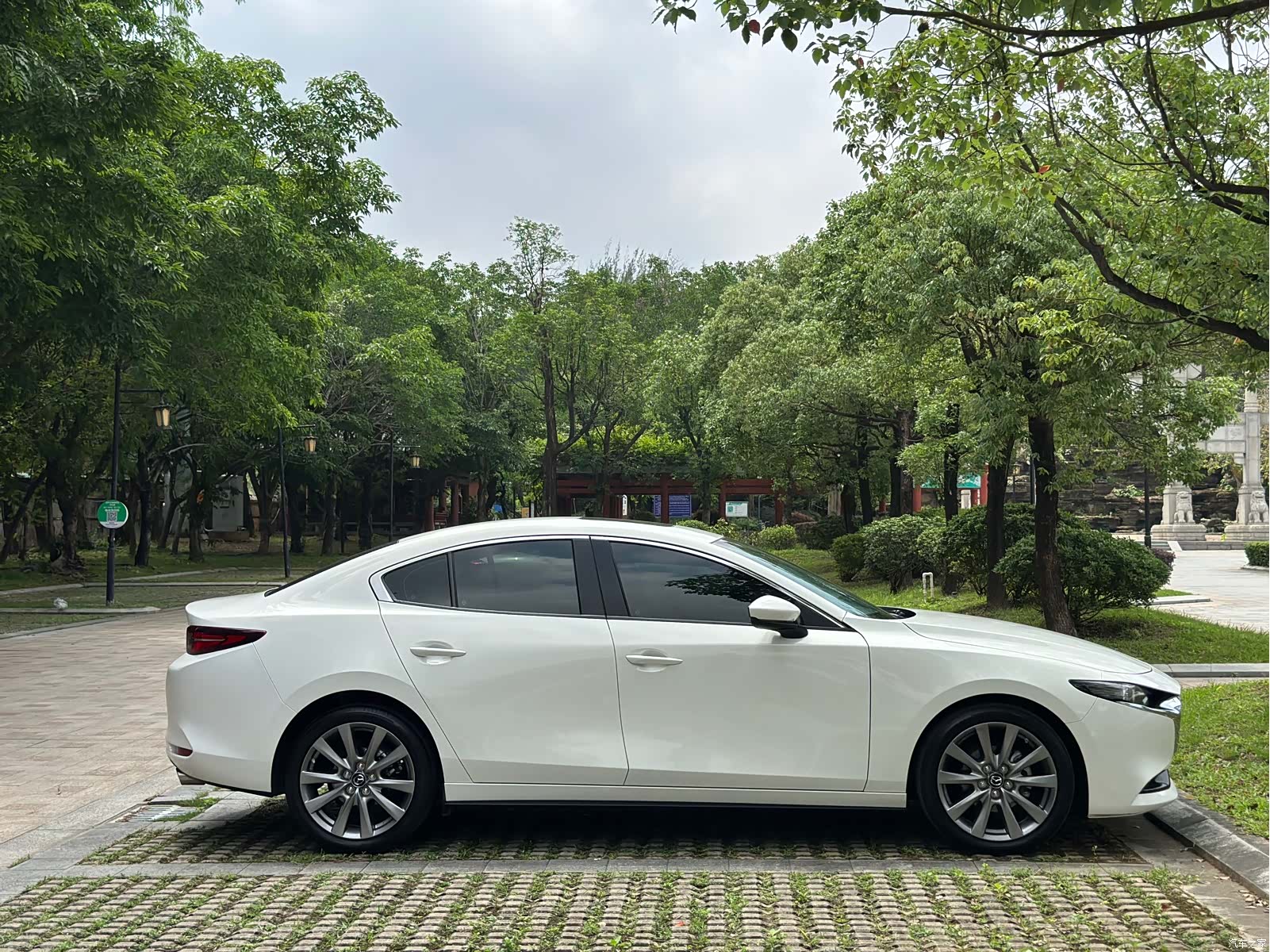 Mazda Mazda3, 2022 15