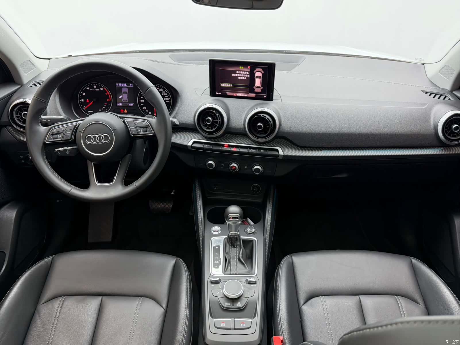 Audi Q2L, 2022 11
