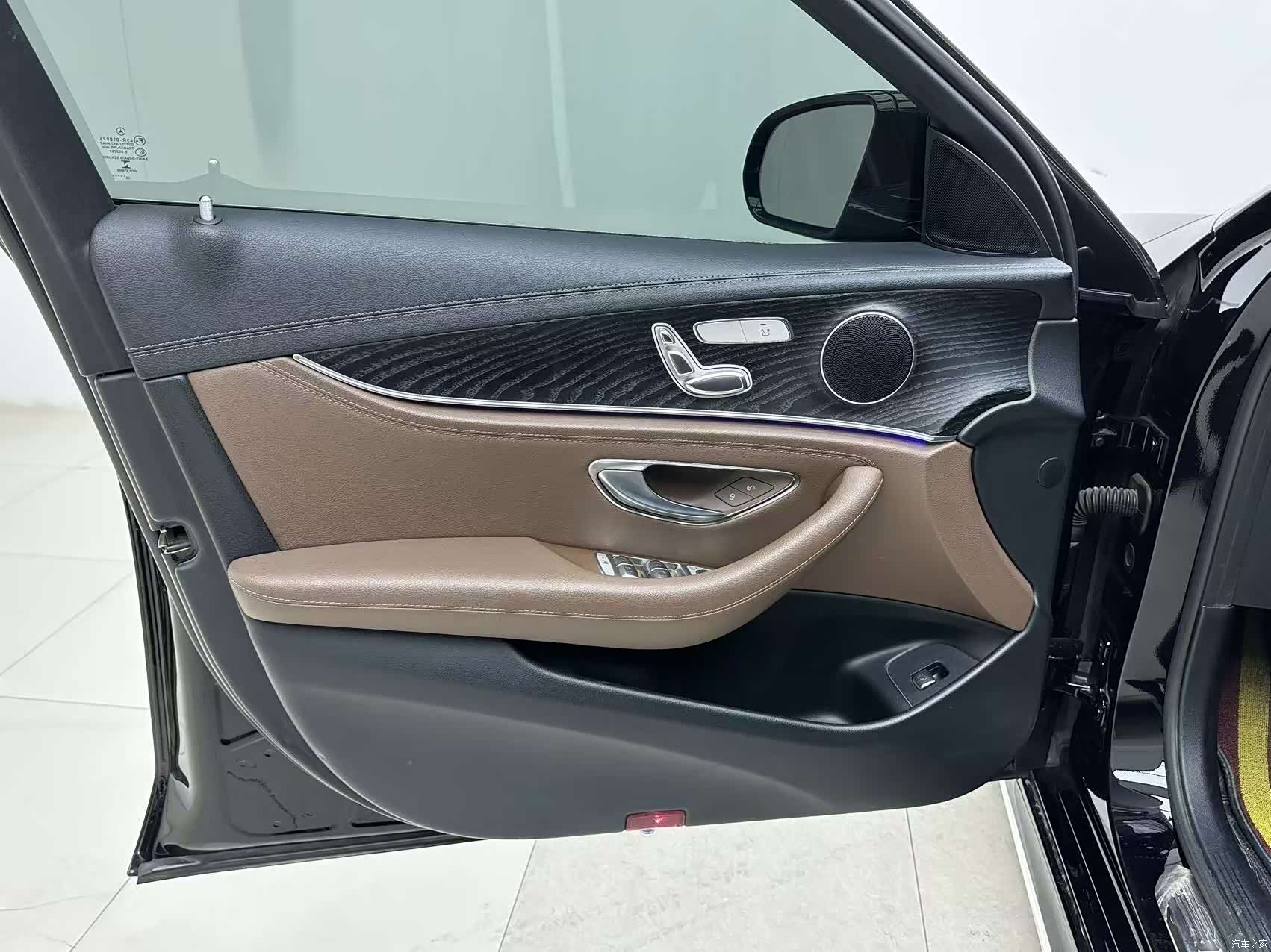 Mercedes-Benz E-Class, 2019 8
