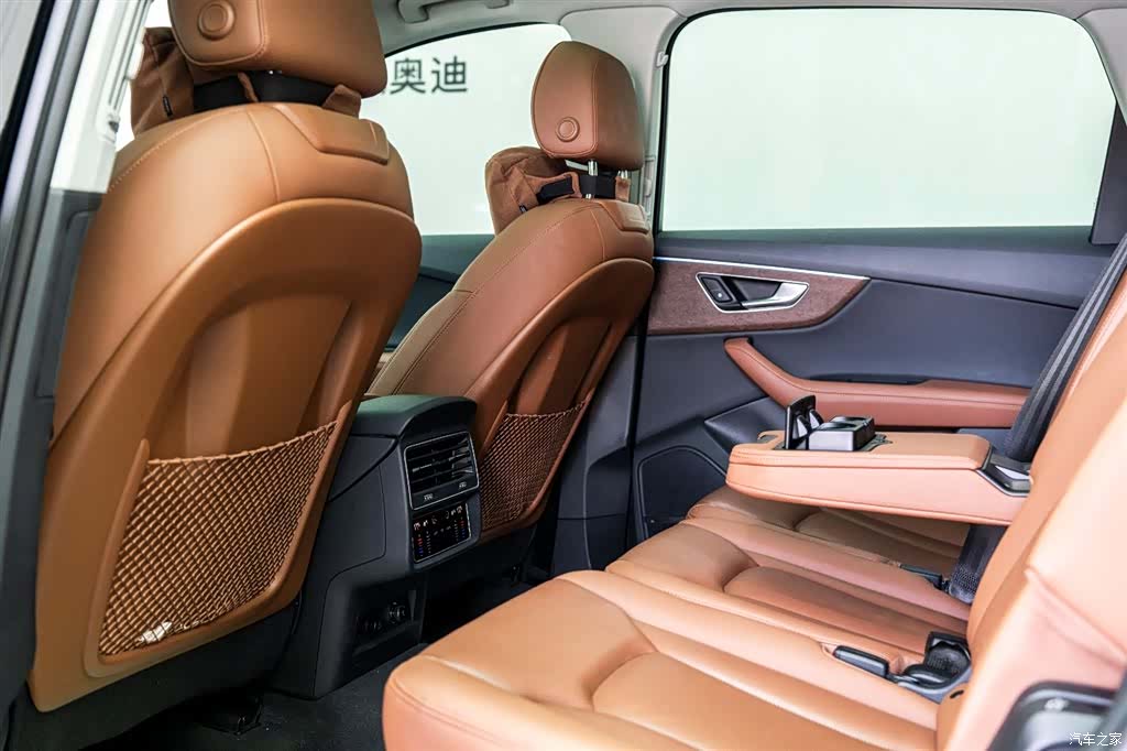 Audi Q7, 2024 7