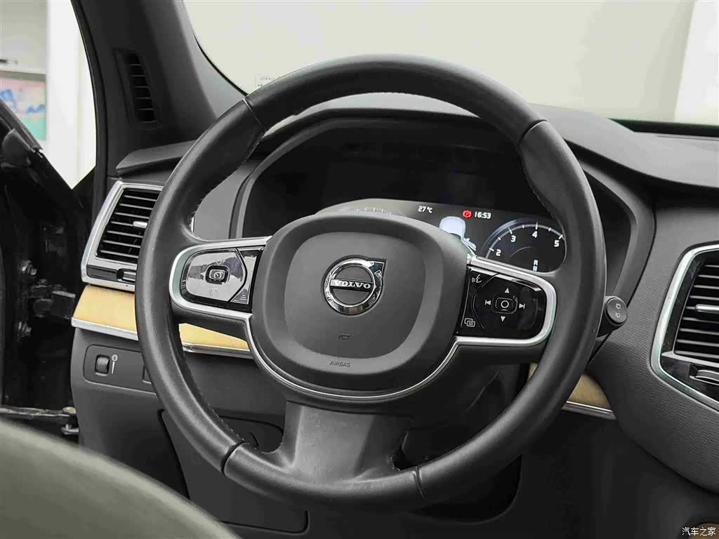 Volvo XC90, 2021 13