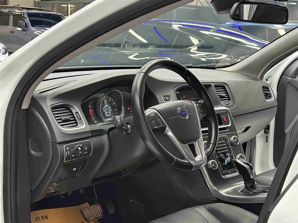 Volvo V60, 2016 8
