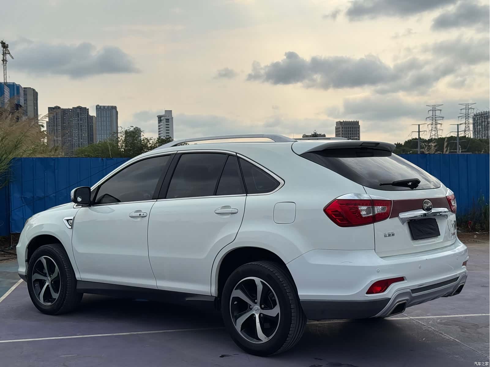 BYD S7, 2015 7