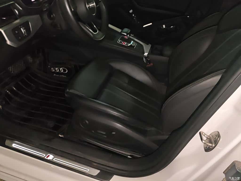 Audi A4L, 2022 22