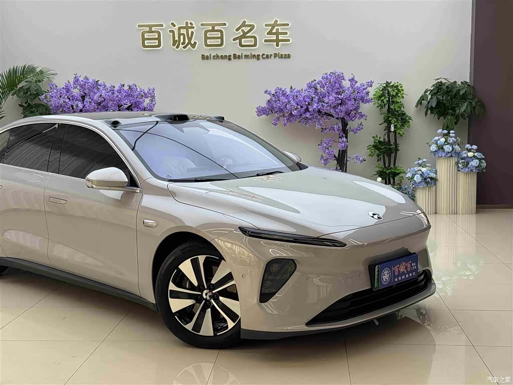 NIO ET7, 2023 все фото