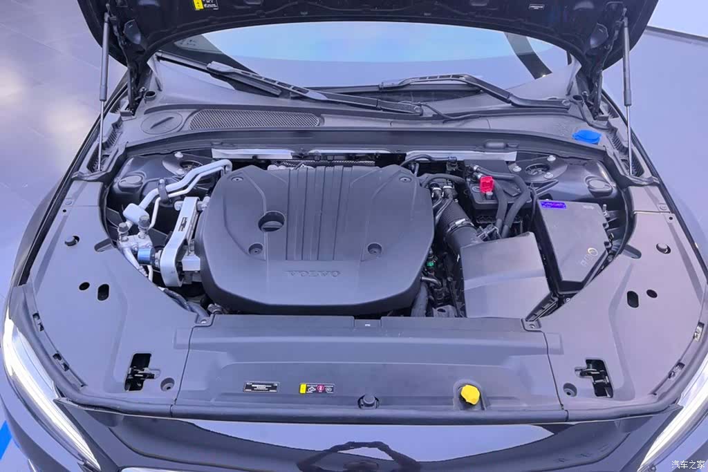 Volvo S90, 2024 10