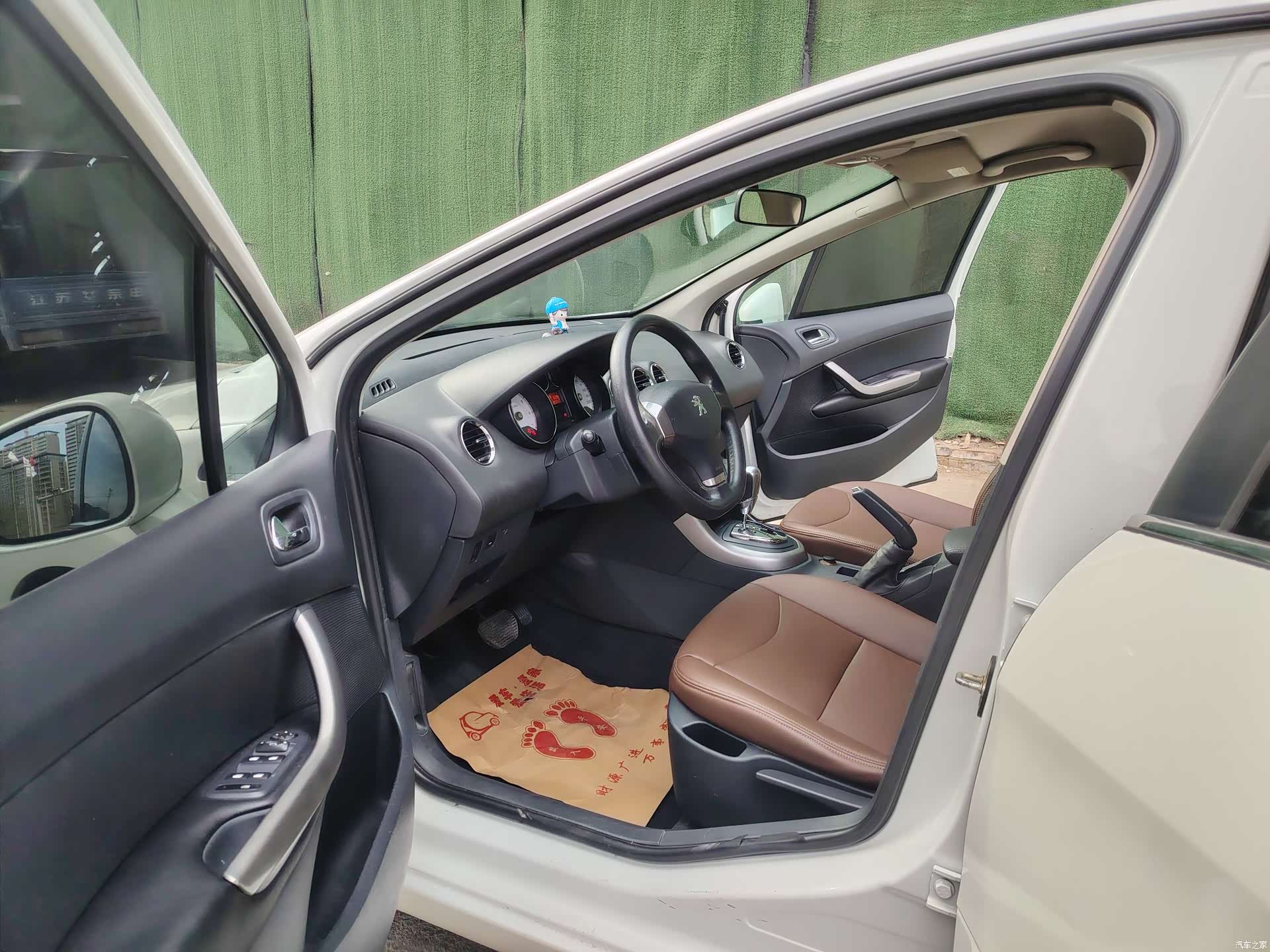 Peugeot 408, 2014 9