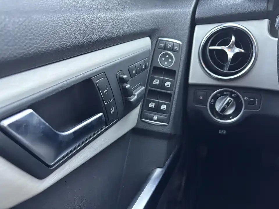 Mercedes-Benz GLK class