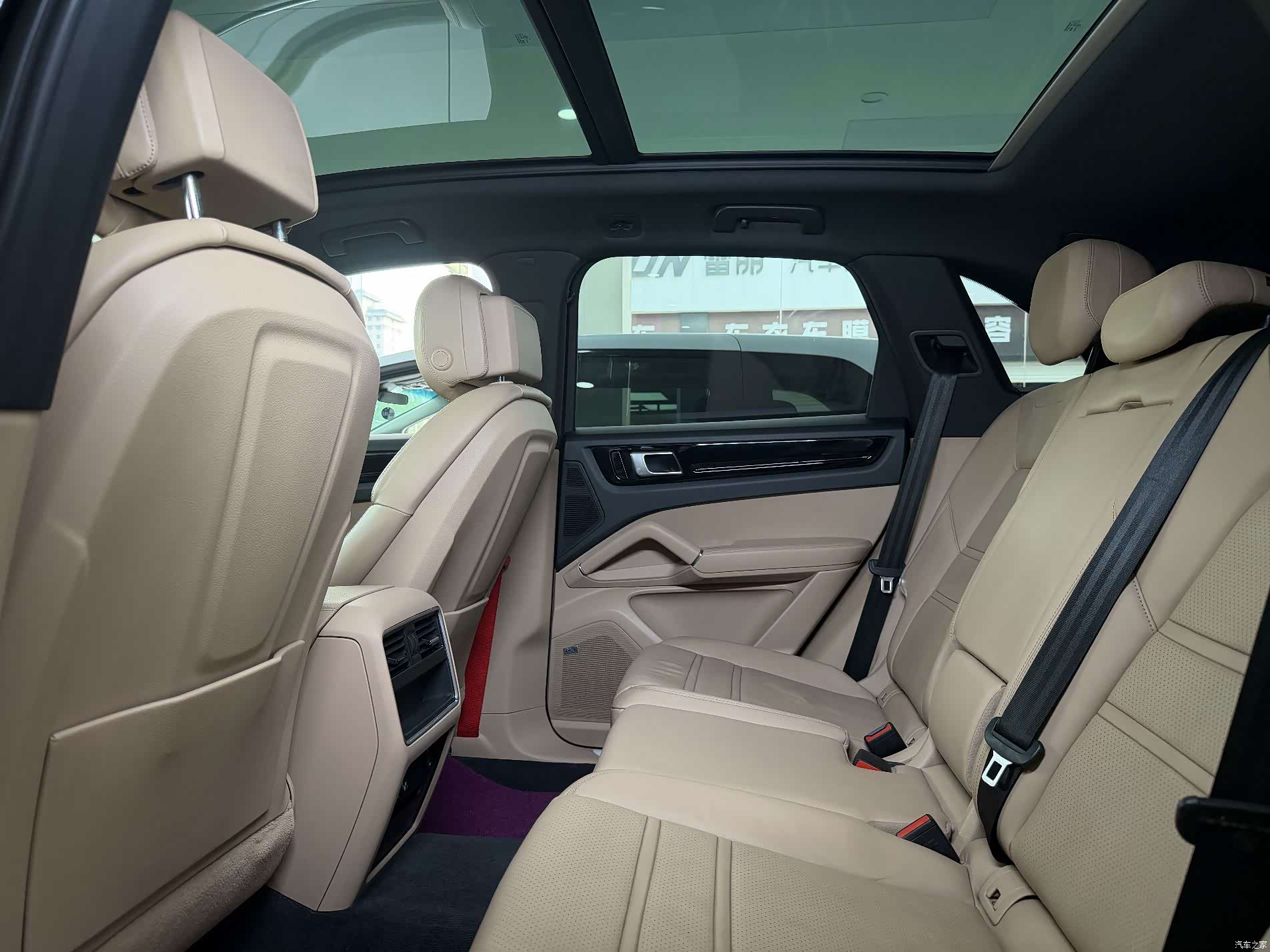 Porsche Cayenne, 2018 16