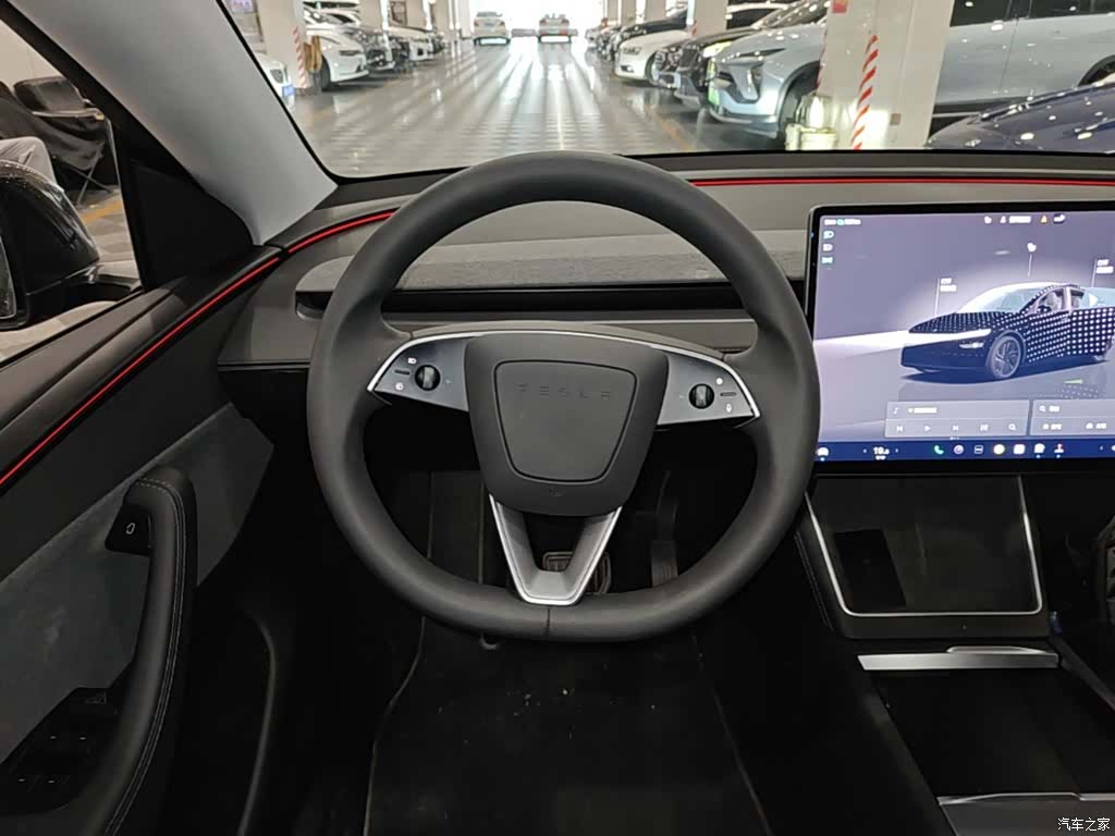 Tesla Model Y, 2025 11
