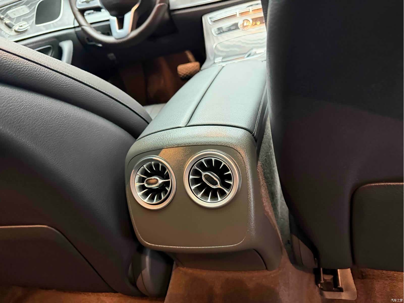 Mercedes-Benz CLS, 2019 21