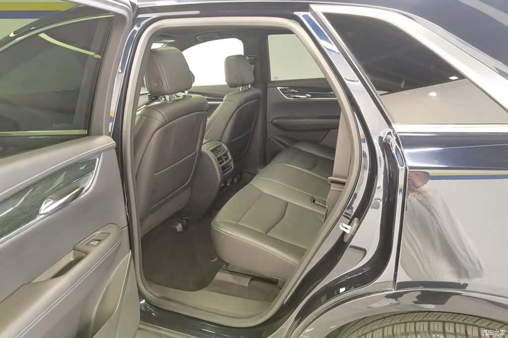 Cadillac XT5, 2019 11