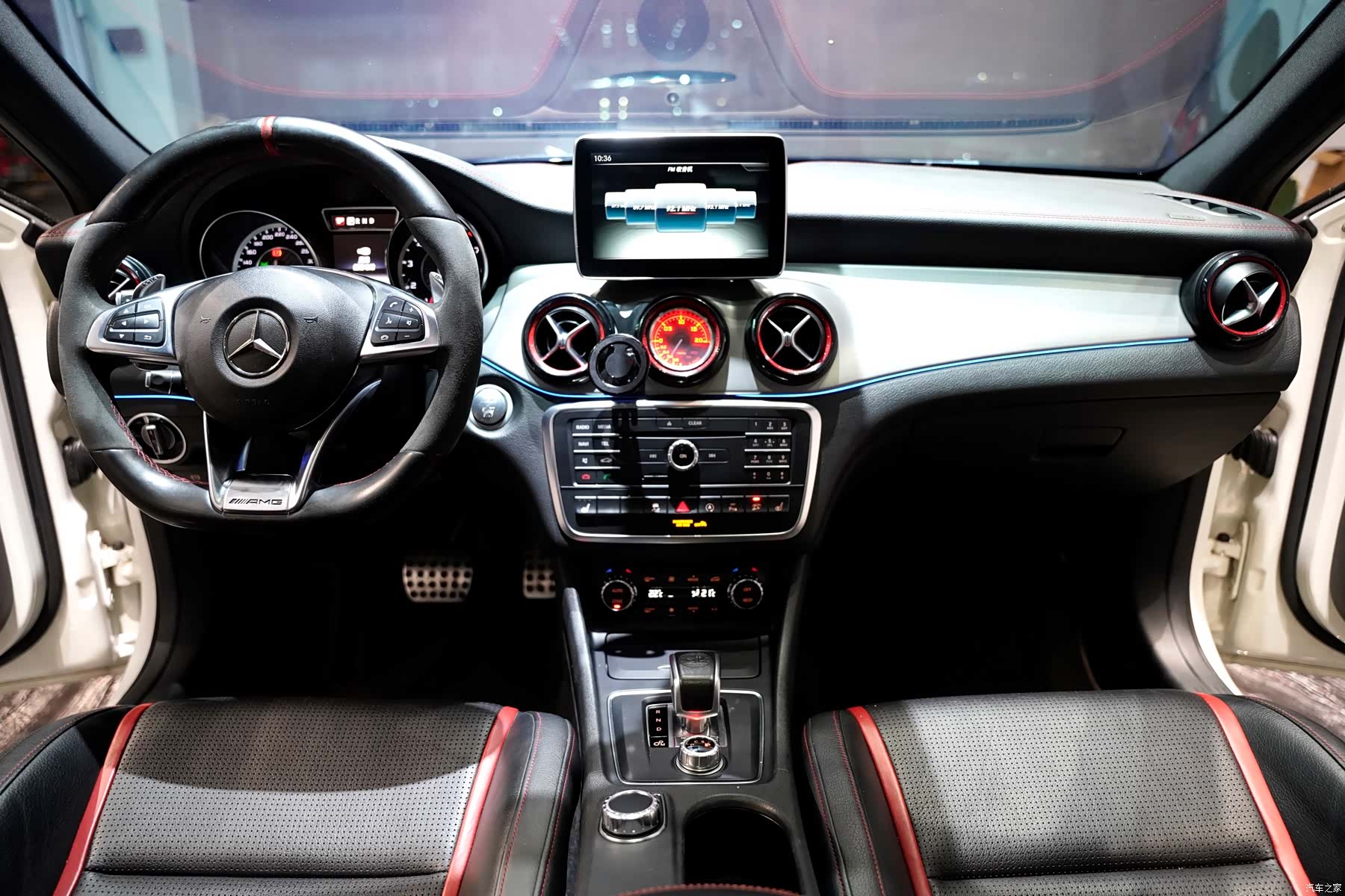 Mercedes-Benz GLA, 2016 12
