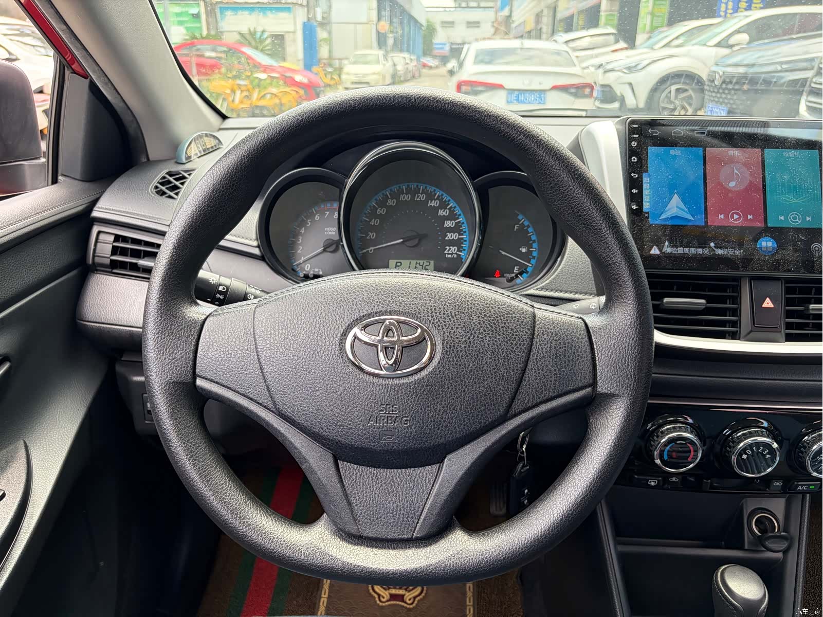 Toyota YARiS L, 2019 12